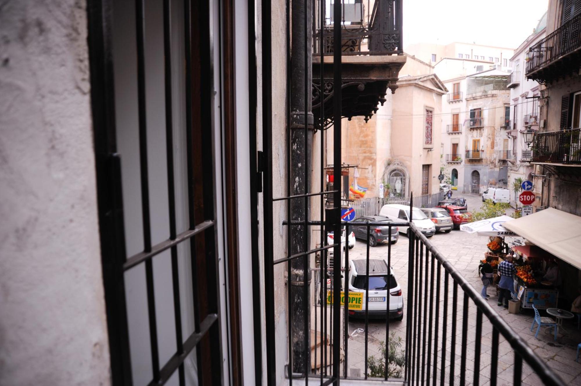 4 Canti Central Loft & Ground Floor Palermo Eksteriør billede
